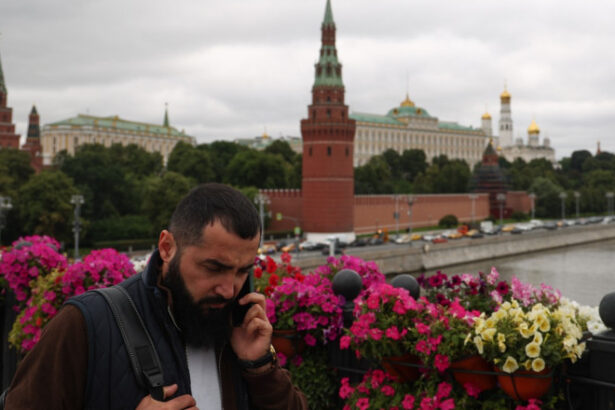 rusii vor fi amendati pentru cautarile de continut extremist pe internet noua lege starneste reactii si la kremlin 68794d3680f29