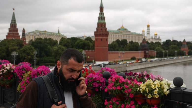 rusii vor fi amendati pentru cautarile de continut extremist pe internet noua lege starneste reactii si la kremlin 68794d3680f29