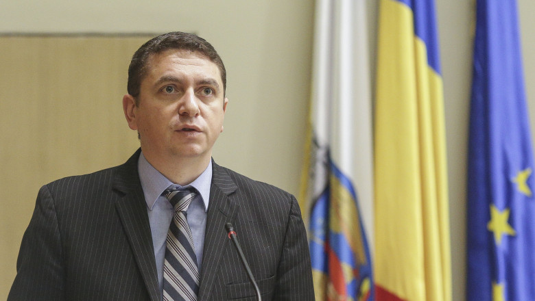 seful societatii de administrare a participatiilor in energie anunta ca doneaza la buget 20 din venitul lunar net 6871de50c94fe