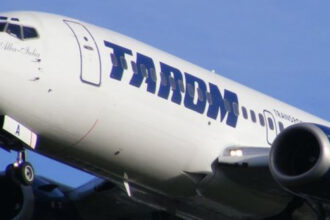sfidare in plina criza sefii tarom si au dublat indemnizatiile la 24 000 de lei brut grindeanu se apara nu am semnat nimic 686d0cd29c419