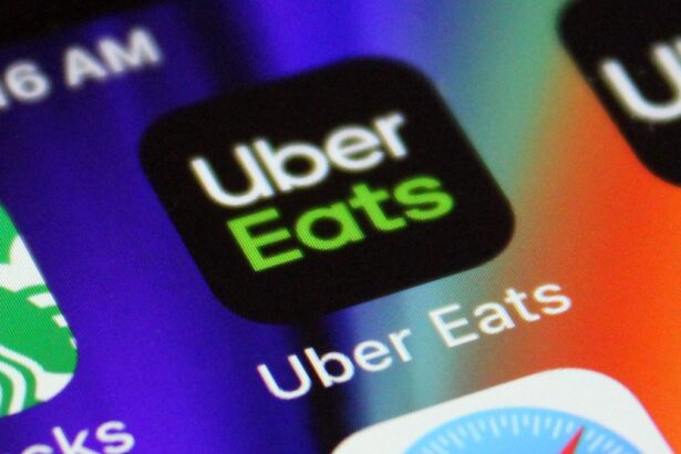 uber eats now lets merchants message customers about their orders 688b4d382f489