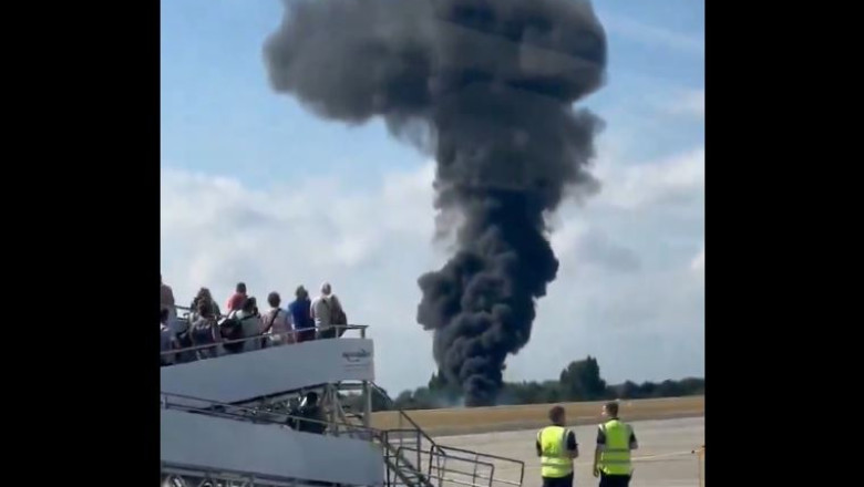 un avion de mici dimensiuni s a prabusit pe aeroportul southend din londra 687409c78568e