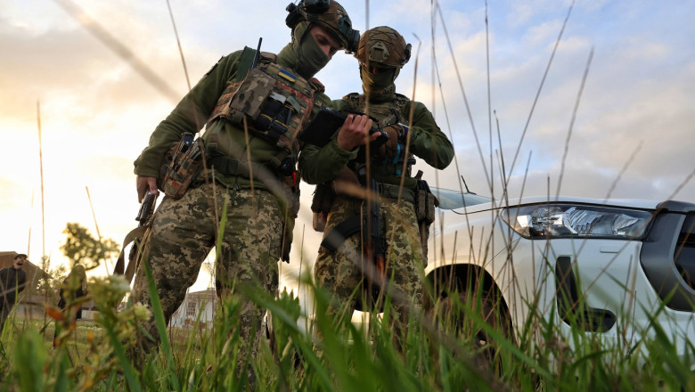 un recrut ucrainean a impuscat doi instructori chiar in timpul antrenamentelor 68791fb7ceb61