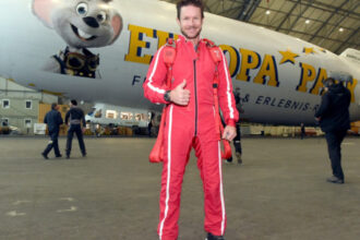 video anchetatorii nu exclud nicio ipoteza in cazul mortii lui felix baumgartner prabusit cu parapanta in italia variantele luate in calcul 687a2dee849c0