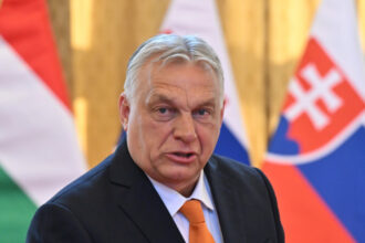 viktor orban incearca sa castige voturile bugetarilor ce avantaje anunta pentru acestia 688b9318b64aa