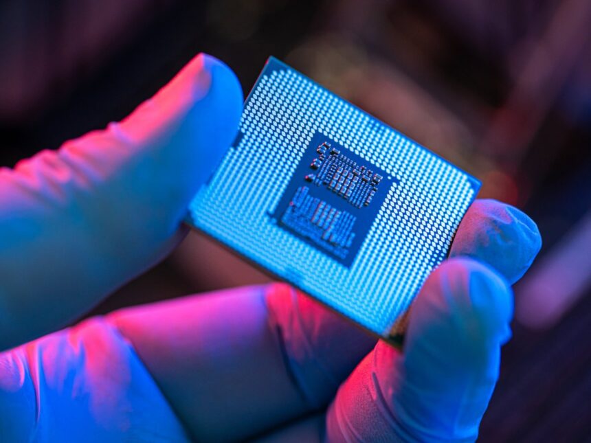 yplasma zaps the air to cool chips for data centers 686e802777872