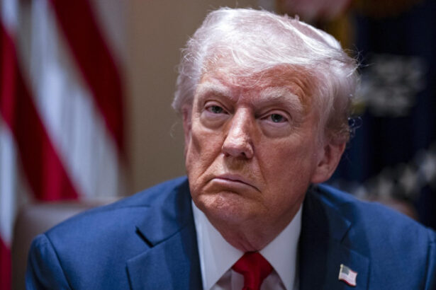 zelenski nu trebuie sa atace moscova spune trump nu sunt de partea nimanui vreau sa opresc macelul 6877240505c27