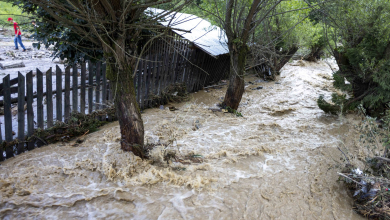 alerta de inundatii cod galben de viituri in 11 zone pana luni la pranz harta 688f3f2469de6