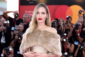 angelina jolie vrea sa paraseasca definitiv hollywood ul se muta in strainatate 689df1edc8d12