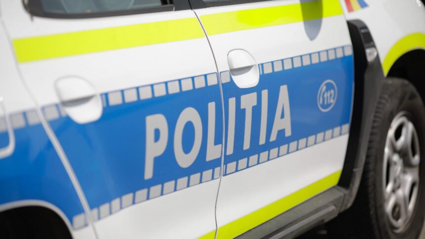 autospeciala de politie aflata in misiune implicata intr un accident rutier in bucuresti o politista de 22 de ani fost ranita 68aede2b0b67d