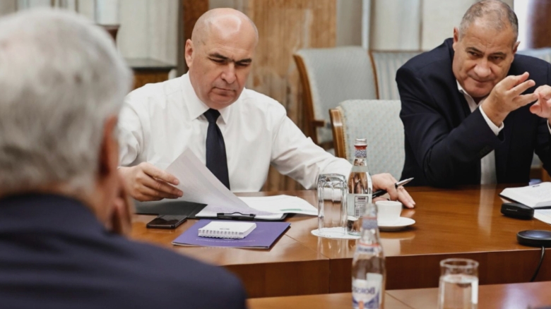bolojan a ajuns la fundul sacului ministrul finantelor a planificat imprumuturi de aproape 7 miliarde de lei in septembrie 68b4468495138