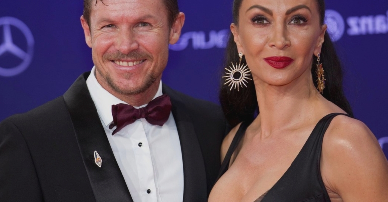 ce faceau mihaela radulescu si felix baumgartner in fiecare an de aniversarea lor am plantat copaci si flori in gradina noastra 68a1be8c3507e