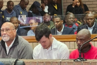 crimele care au infuriat africa de sud un muncitor alb admite ca a hranit porcii cu cadavrele a doua femei de culoare ucise la o ferma 6890dd56ca23f