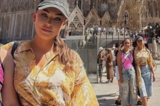 cum s au simtit misha si maya fiica lui connect r in vacanta din barcelona cum se distreaza impreuna deja ii fur adidasii poarta 38 ca mine la picior 68a715da620eb