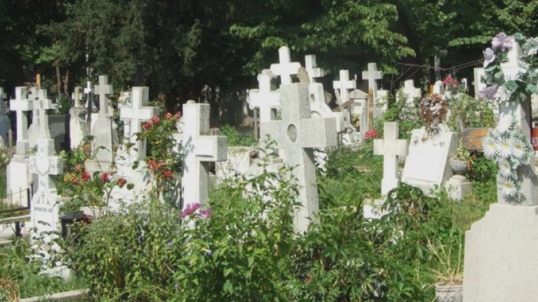 descoperire socanta intr un cimitir din judetul giurgiu un barbat a fost gasit impuscat 68a5f88f2018f