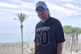florin dumitrescu transformat total in vacanta sotia celebrului chef nu e deloc multumita imi e rusine sa ies pe plaja cu el 6894b14b57ae6