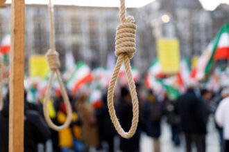 iranul a executat un barbat acuzat ca a transmis israelului informatii despre un om de stiinta din domeniul nuclear 689333d405519