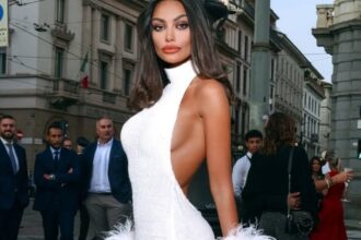madalina ghenea aparitie incendiara la piscina actrita a implinit 38 de ani si s a pozat fara sutien 6896f1974701c