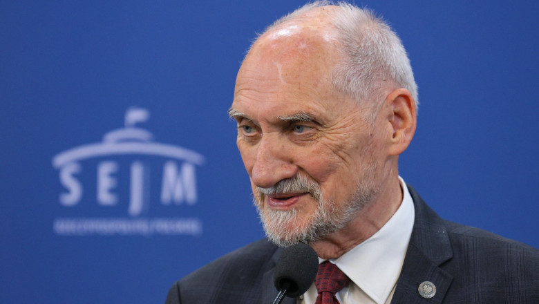 parlamentul polonez a votat pentru ridicarea imunitatii fostului ministru al apararii antoni macierewicz ce i se imputa acestuia 68935b82e2d13