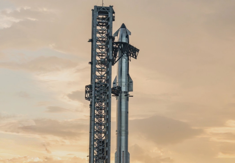 spacex notches major wins during tenth starship test 68ae5ec06eb33