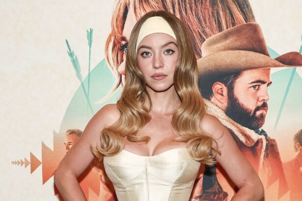 sydney sweeney cu decolteul la inaintare pe covorul rosu fanii nu si au putut lua ochii de la ea 6890ad9412d97