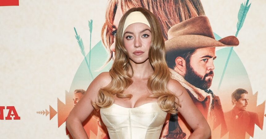 sydney sweeney cu decolteul la inaintare pe covorul rosu fanii nu si au putut lua ochii de la ea 6890ad9412d97
