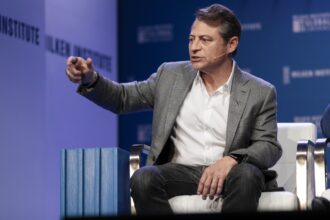 tony robbins and peter diamandis longevity company fountain life raises 18m 689ca98874e8a
