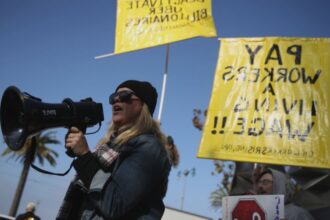 uber and lyft drivers in california win a path to unionization 68b1f7cfef3f4