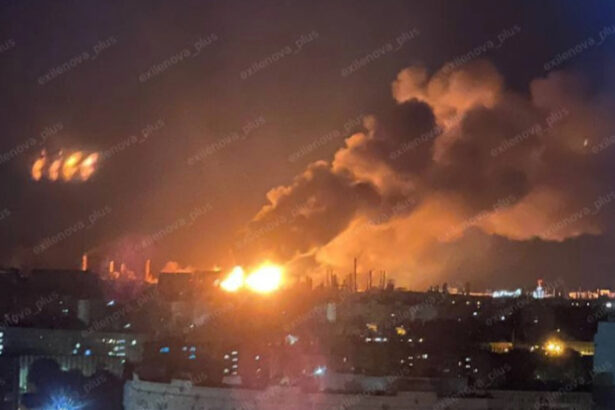 video explozii in volgograd ucrainenii au lovit rafinaria lukoil cea mai mare din sudul rusiei satelitii nasa raporteaza un incendiu urias 689d958683f49