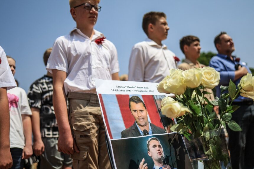 barbat inarmat prezent la slujba de inmormantare a lui charlie kirk detalii de ultima ora 68d00076a0549