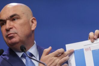 bolojan se contrazice la cateva ore dupa ce a anuntat ca varsta de pensionare va creste guvernul explica ce a vrut sa spuna premierul 68bfcfe3bc101 5