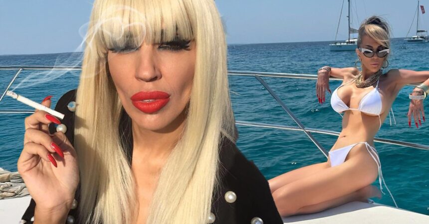 cum arata raluca badulescu fara peruca si fara strop de machiaj acum ma filmezi asa spre bucuria populatiei video 68c13cb77b4ce
