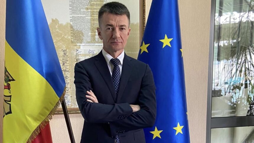 fostul sef din serviciile secrete de la chisinau care a tradat pentru belarus adus la audieri la diicot 68bfd476c2fdd 4