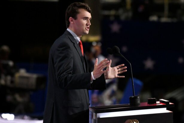 imagini video cu asasinul lui charlie kirk publicate de fbi detaliul care pur si simplu nu se leaga pentru americanii 68c3c40827143