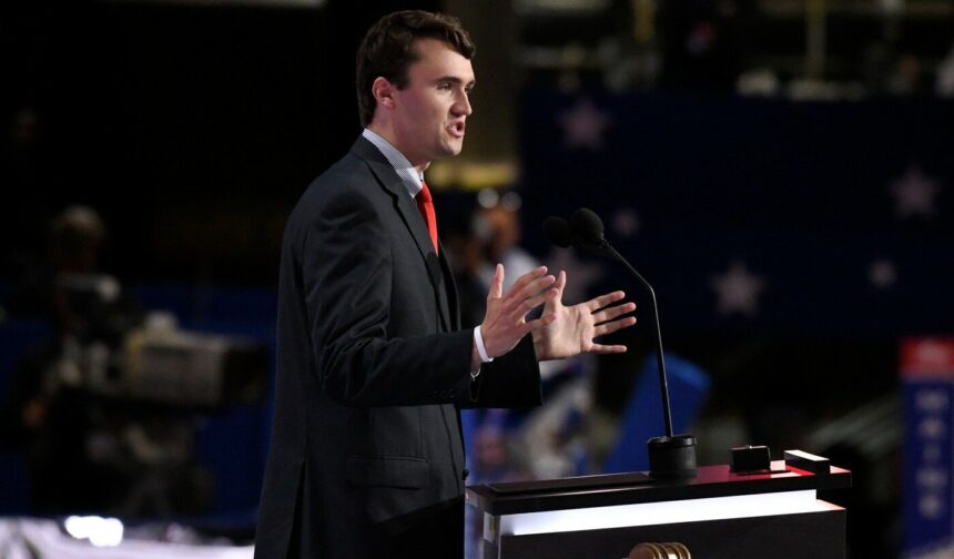 imagini video cu asasinul lui charlie kirk publicate de fbi detaliul care pur si simplu nu se leaga pentru americanii 68c3c40827143