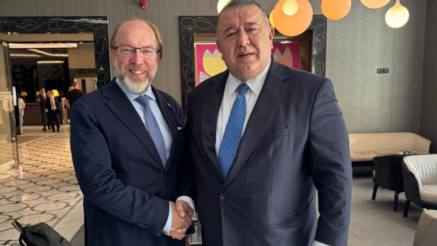 Discuții oficiale între liderii Camerelor de Comerț din România și Ucraina pentru consolidarea parteneriatului economic regional 1 intalnire oficiala intre presedintii camerelor de comert din romania si ucraina in contextul cooperarii economice regionale 68c284b99df09