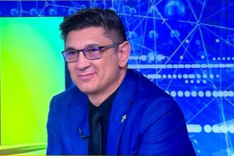 luis lazarus demasca jocurile sistemului impotriva lui calin georgescu va deranjeaza ca acest popor crede in dumnezeu video 68ce928ee01f4
