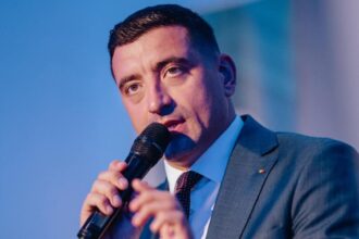 urari de ziua liderului aur ce ii transmit romanii lui george simion video 68cfbd7fdb46d